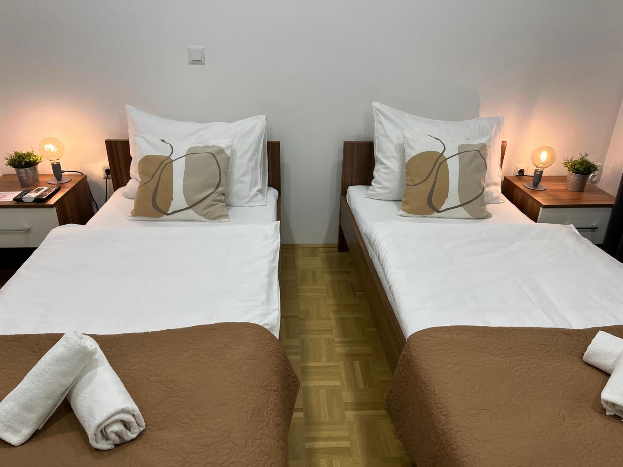 For5 Apartment Dakovo Ngoại thất bức ảnh